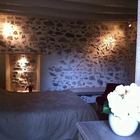 Frühstückspension Chambres D'hotes De La Boire Bavard 2*